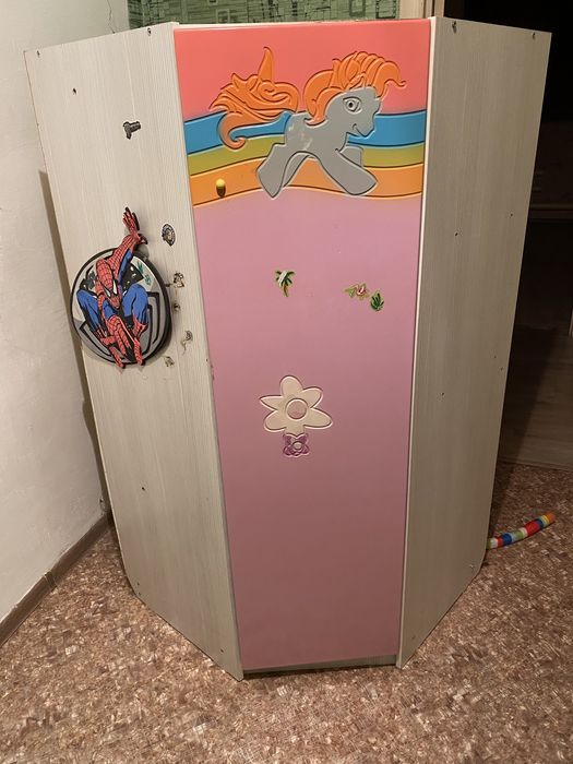 Продам детский шкаф