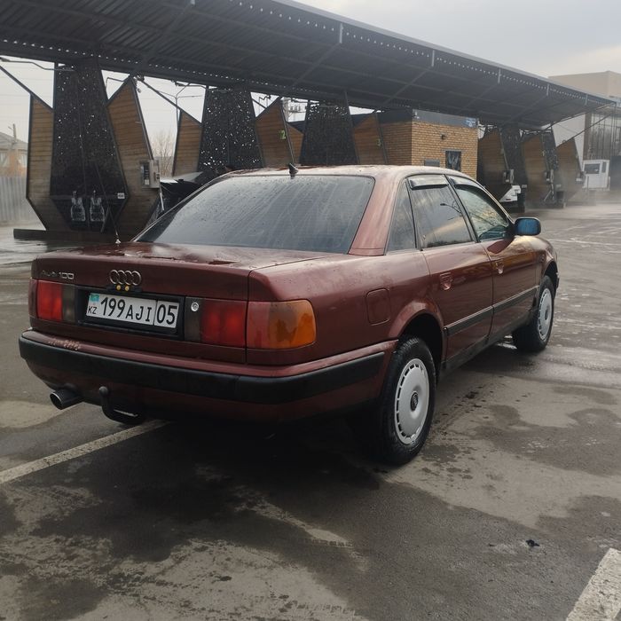 Машина Audi S4 продам