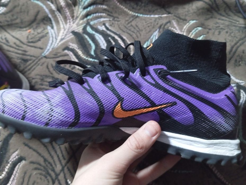 Сароканошки футбольные