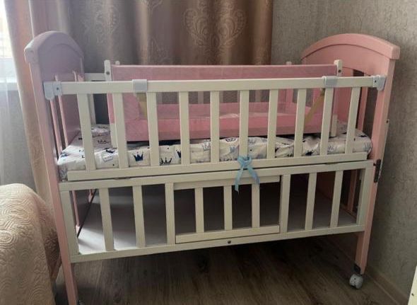 Продам детскую кроватку