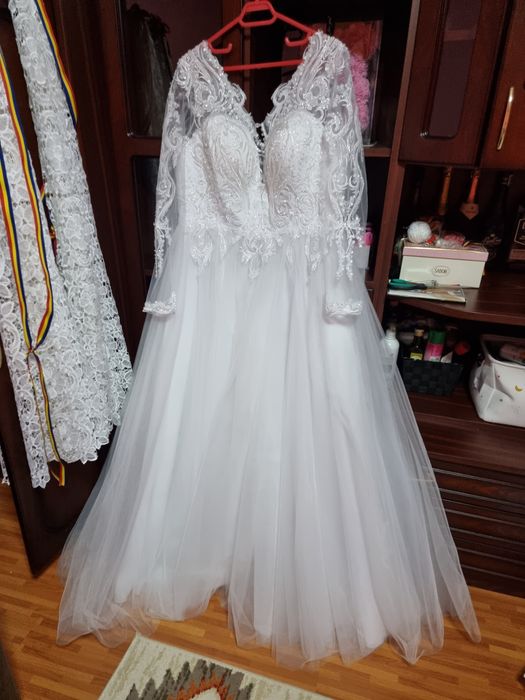 Vând Rochie de mireasa