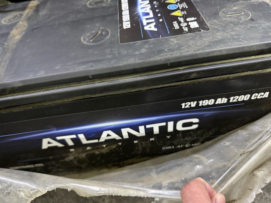 Продам акумулятор