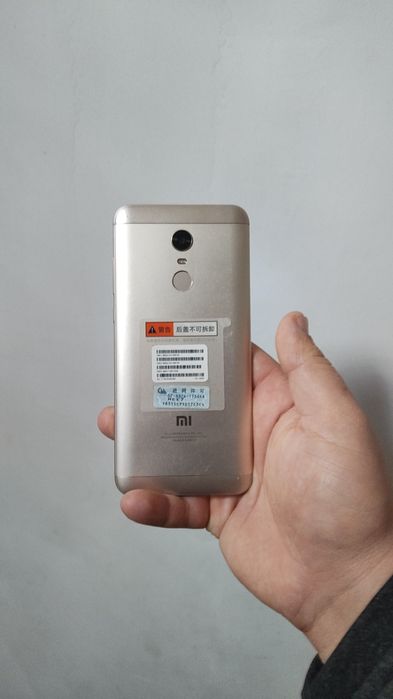 Redmi 5+ telefoni sotiladi