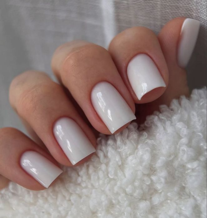 ищу моделек на маникюр