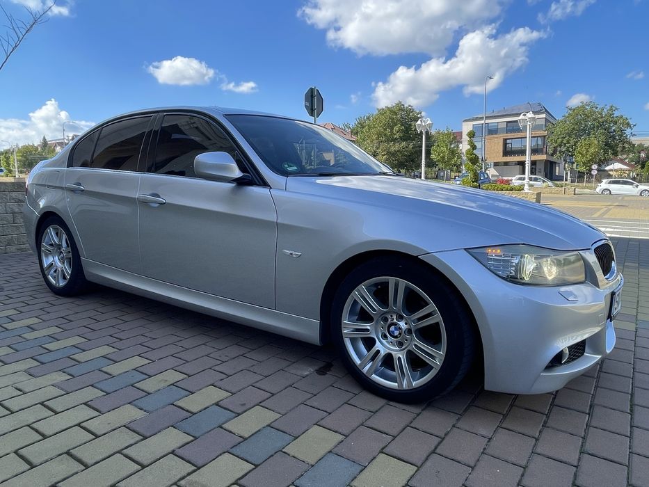 BMW Seria 3 Primul proprietar in Romania, impecabila, distributie schimbata, istoric km in reteaua BMW