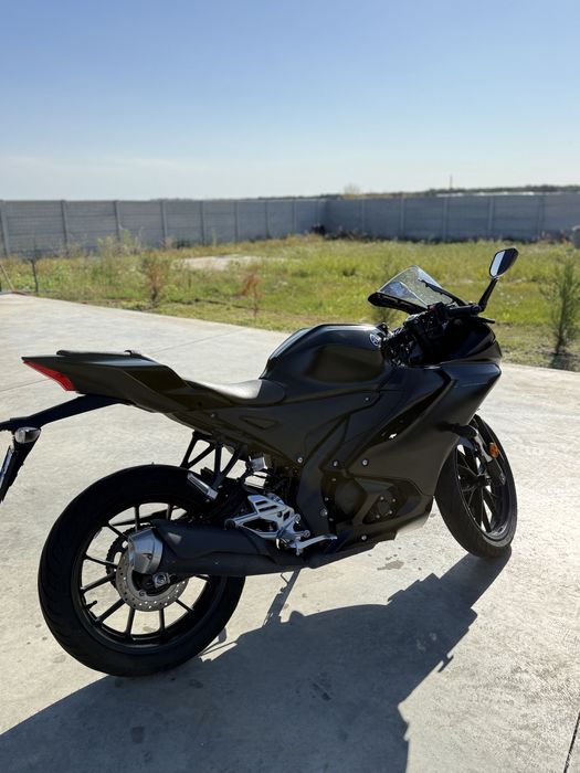 YAMAHA YZF R125 2023
