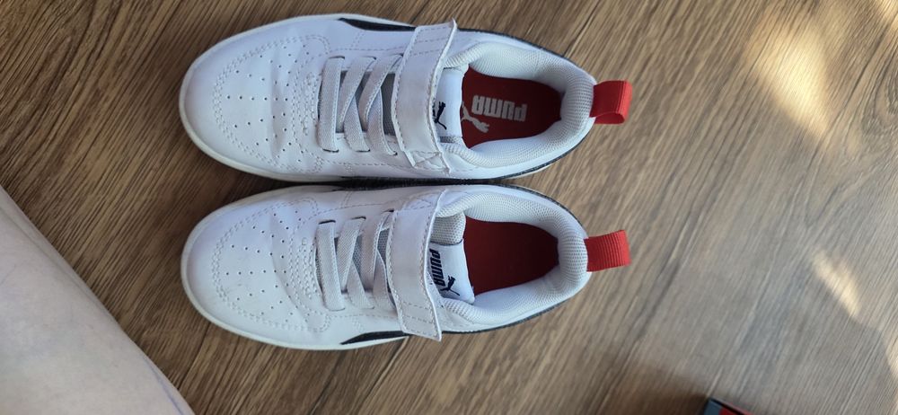 Adidasi copii Puma 28,5