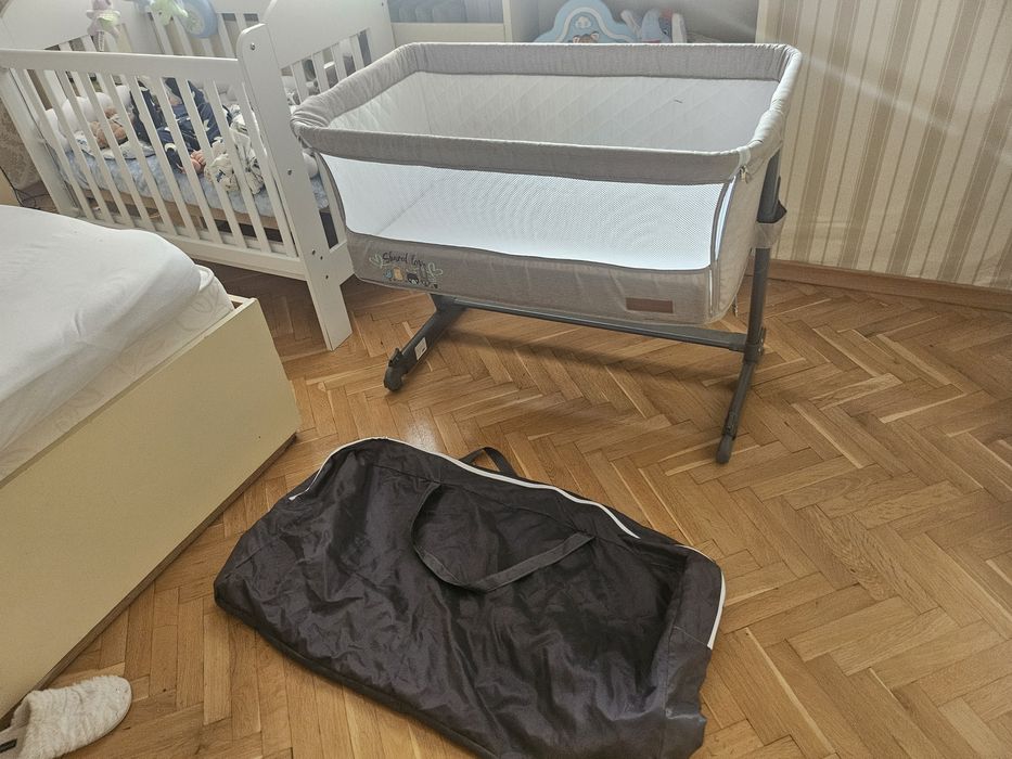 Next to me  кошара