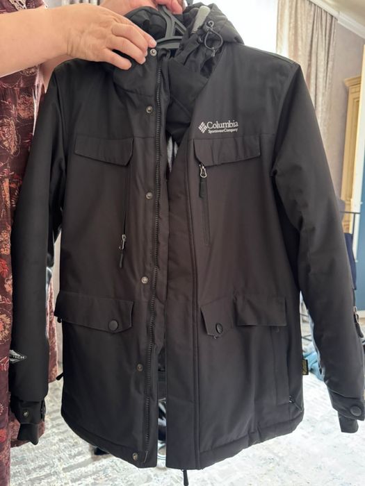 Продам куртку Columbia