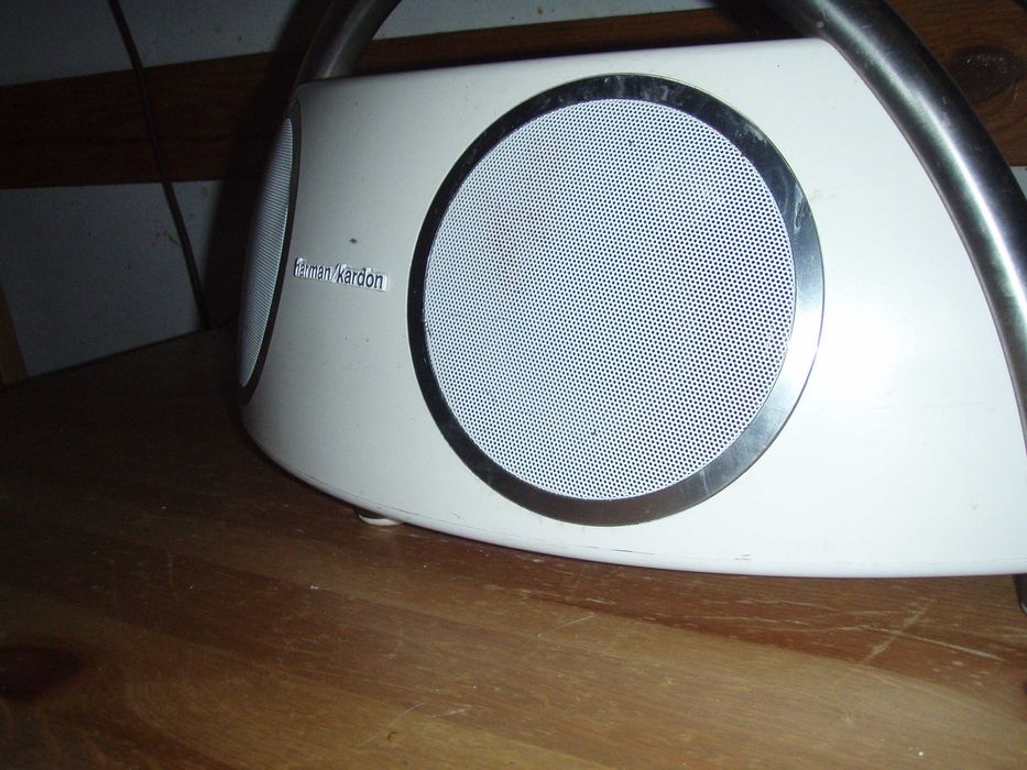 Boxa bluetooth Harman Kardon Go + Play Wireless, model pe alb