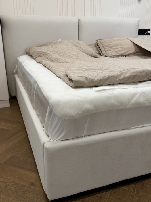 Продается кровать в идеальном состоянии