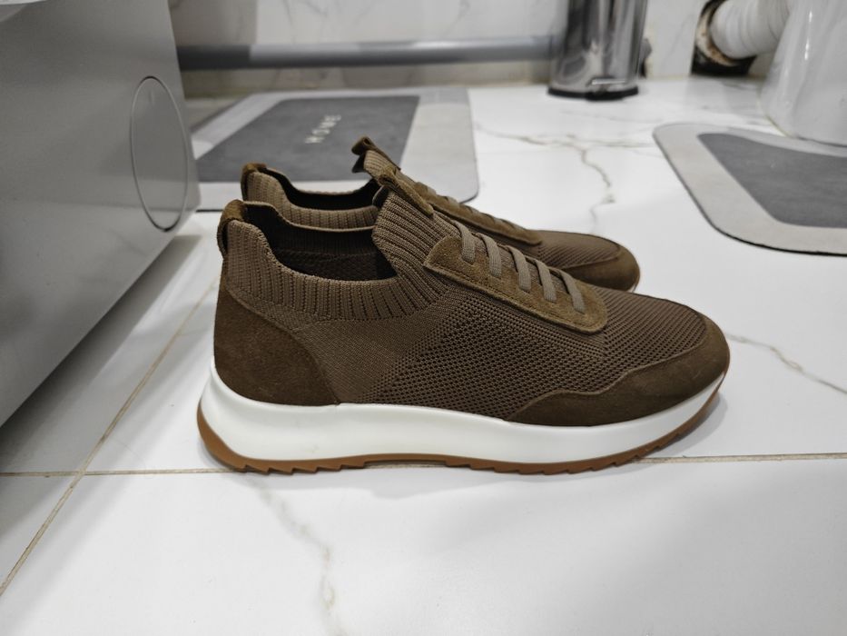 Летние Кросовки абсолютно новые