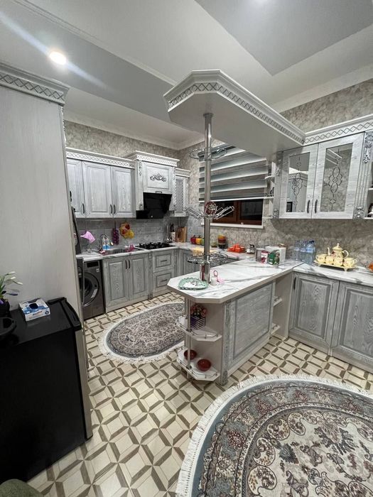 Центрда Янги курилган Дом 3х.