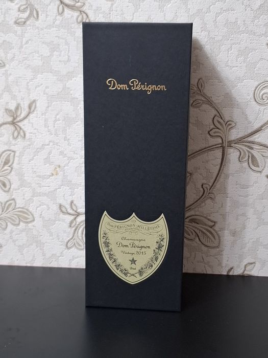 Коробка от Dom Perignon