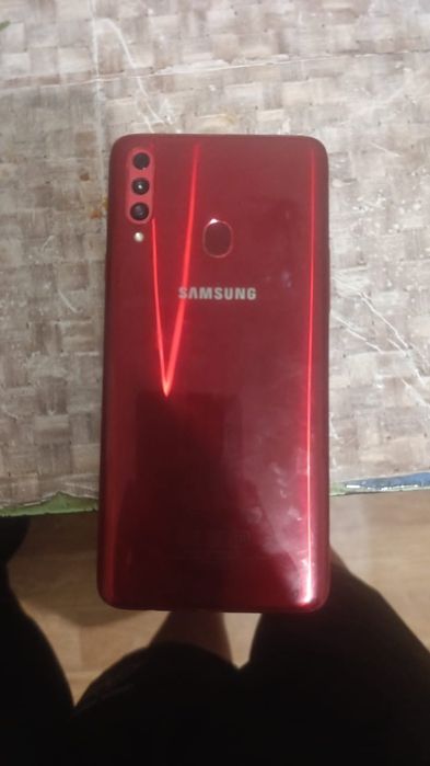 Продам смартфон,