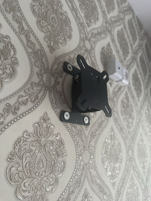 Продам крепления на стену тв