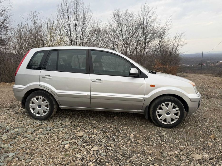 Ford Fusion 1.4 benzina 2010