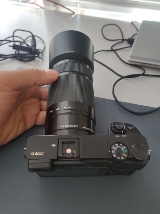 Фотоапарат SONY a 6000 комплект .Обектив SONY 55-210