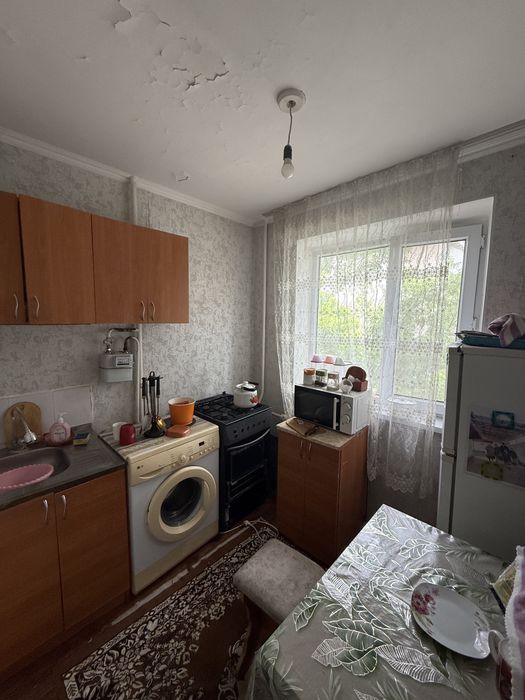 Продается 1ком на 3эт, 2мкр