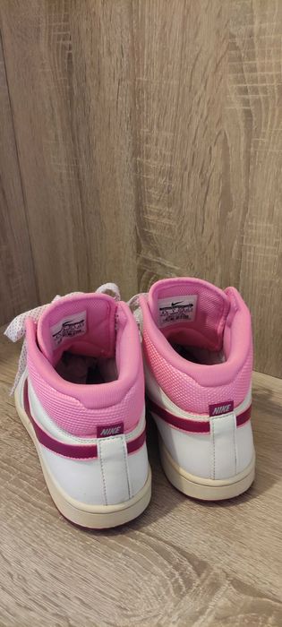 Дамски сникърси Nike