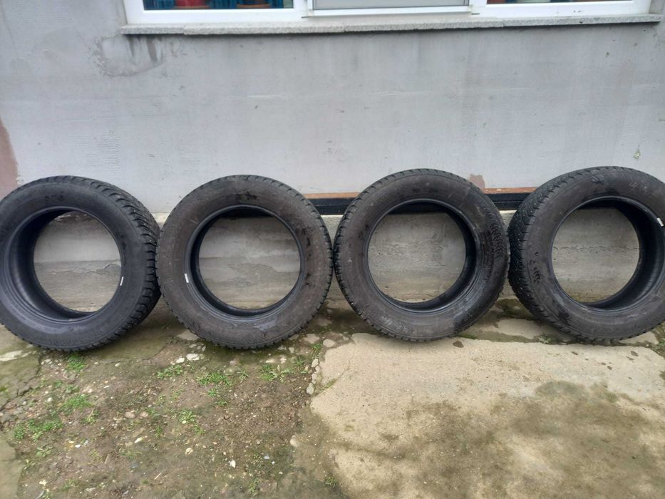 Nokian Hakkapeliitta 225/60 R17 103T XL  SUV, cu tepi de iarna