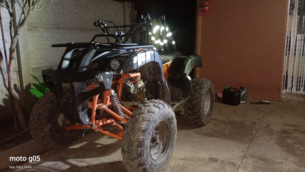 Vând sau schimb Atv KXD pro Germani .200cc cu cross 2t sau 4t