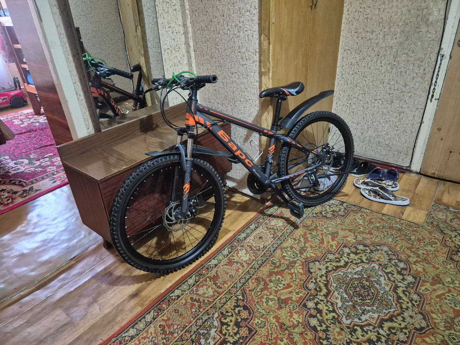 Продам велосипед фирмы Барс 24 размер в отличном состоянии скоростной