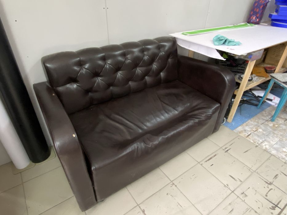 Продам 2 дивана, одинаковые