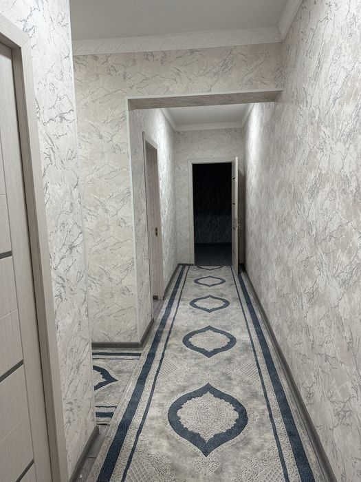 Профессионально клею обои