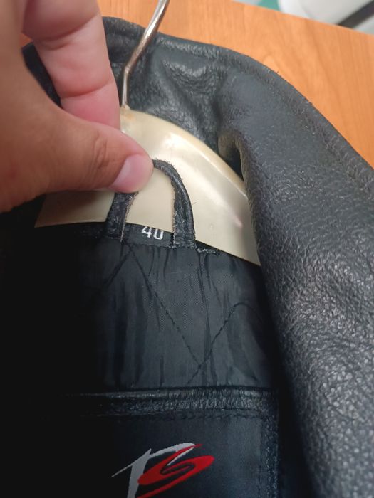 Черно Кожено Яке