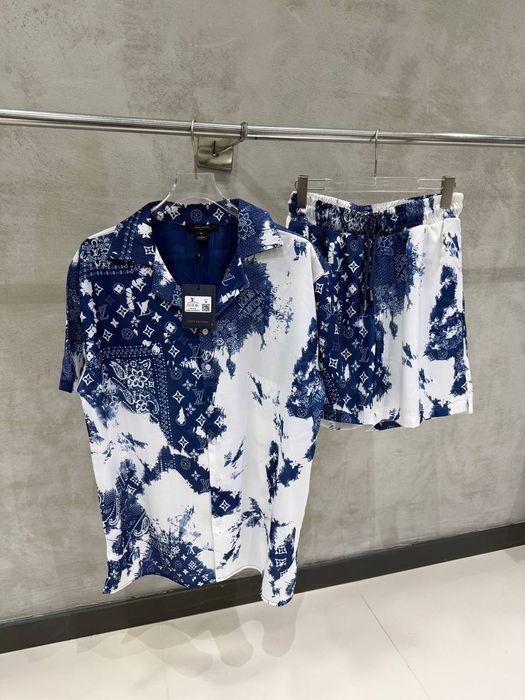 Мъжки къси екипи различни модели