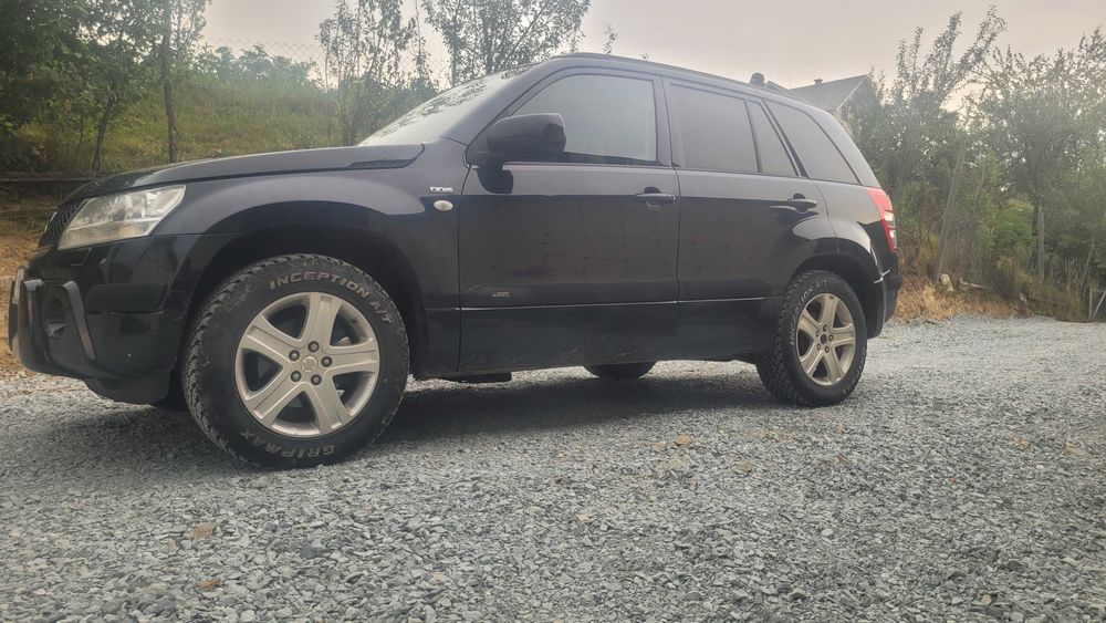 Vând Suzuki Grand Vitara