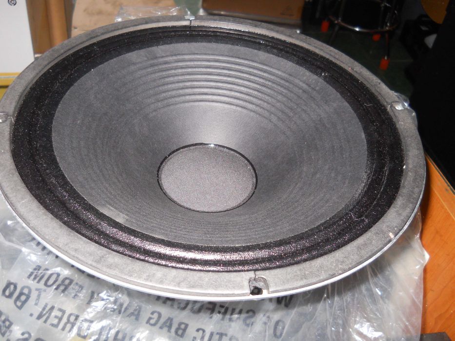 Difuzor chitara Celestion G12H-100W-8ohm Ploiesti • OLX.ro