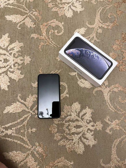 iPhone XR256 GB в отличном состоянии
