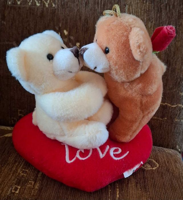 Плюшени играчки на цена от 3 лв за брой