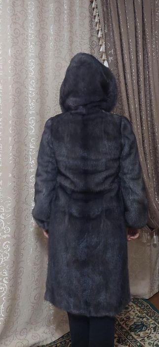 Норковая шуба/размер 46-48/