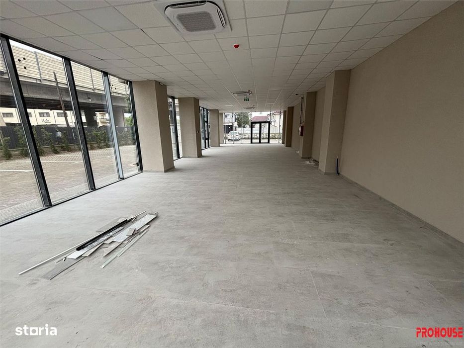 Spațiu comercial modern 155 mp, la cheie, cu două intră