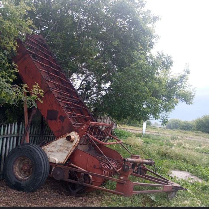 ПК-1,6 погрузчик кормов / сена