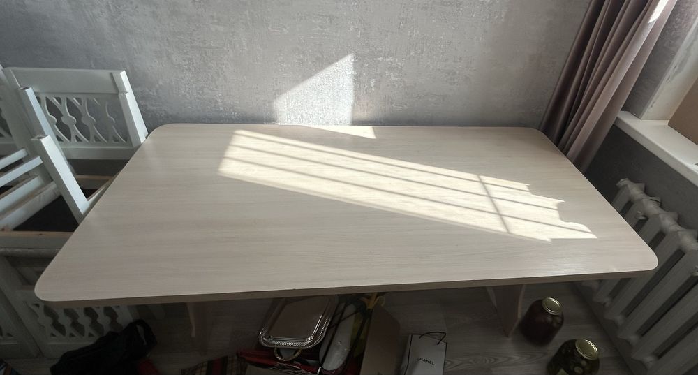 Стол кухонный прочный