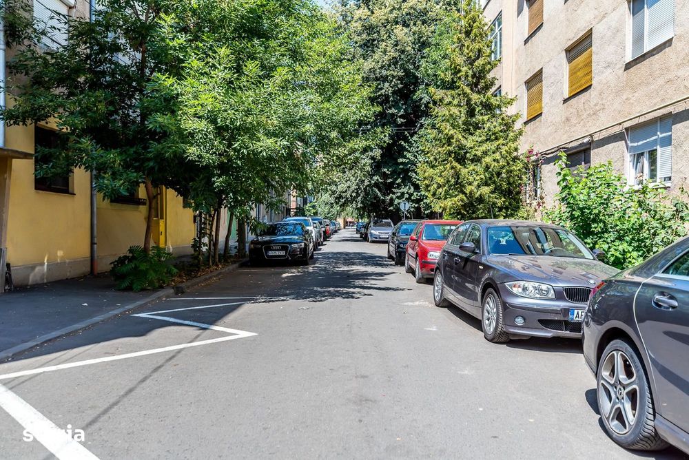 Apartament cu 1 cameră, balcon închis și boxă pe str. Carol Davila
