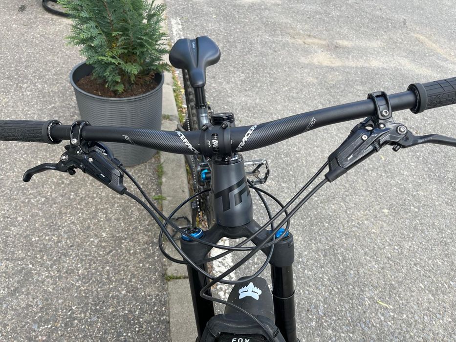 Vând bicicleta MTB/Downhill/Enduro TRANSITION SENTINEL