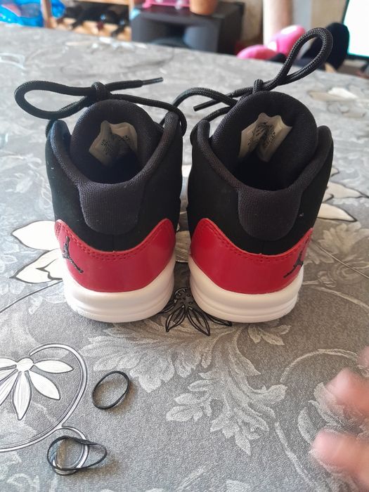 Детски маратонки Air Jordan за момче
