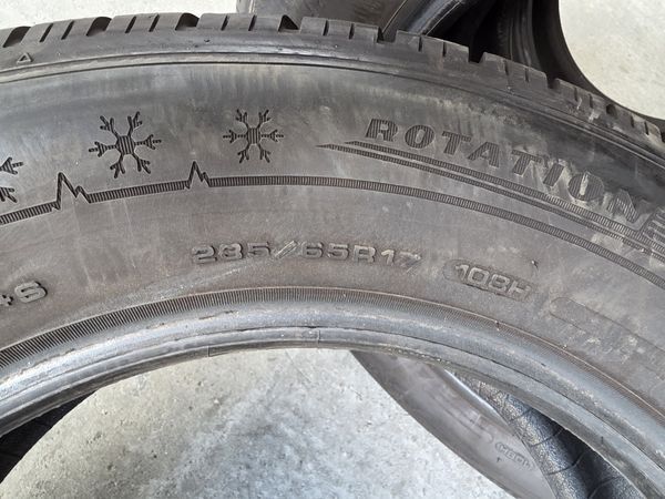 235/65/17 DUNLOP 4бр