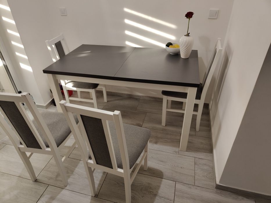 Masă dining/bucătărie