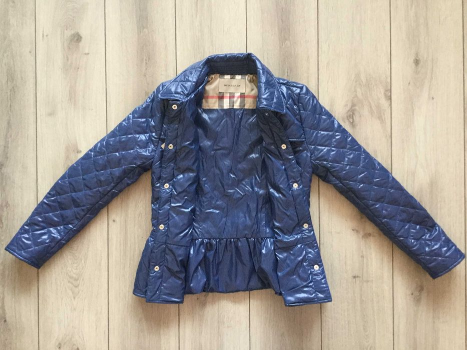 НОВО 100 % оригинално дамско синьо яке BURBERRY размер M ( IT - 40 )