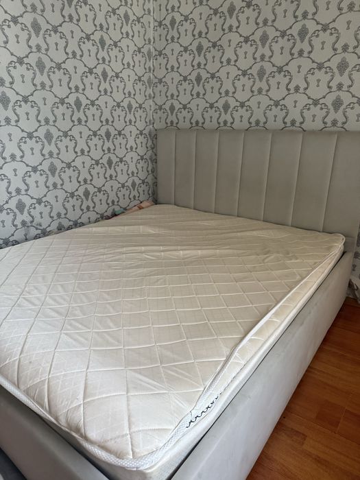 Продам кровать 180*200