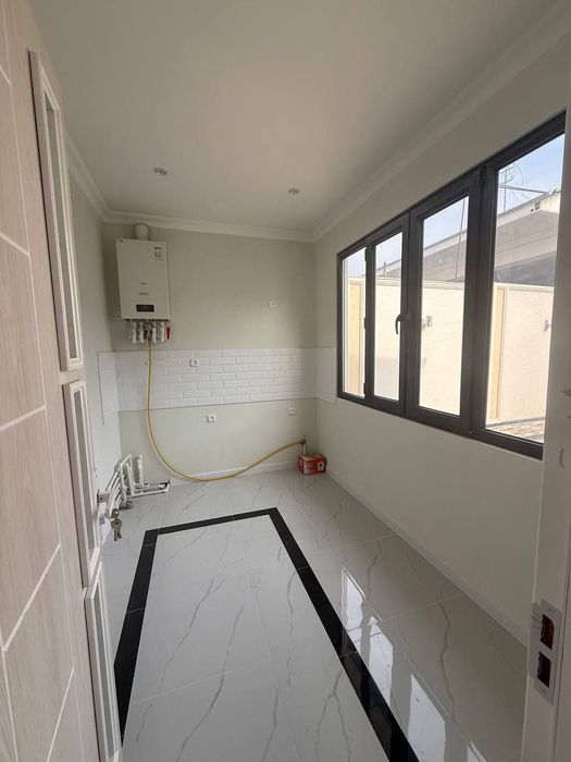 Ховли уй жой сотилади