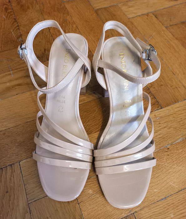 Oferta sandale de piele nude (mar 37) Enzo Bertini (Benvenuti)