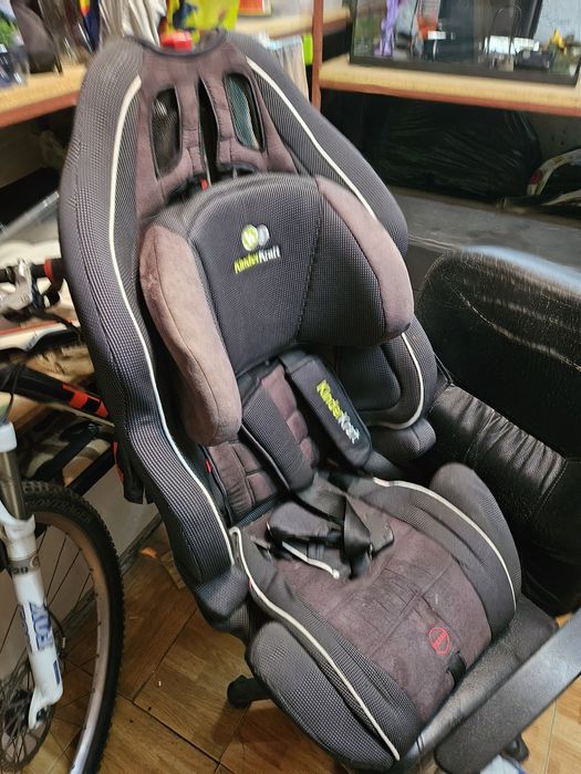 Scaun auto Kinderkraft Isofix Negru / Gri 9-36 kg