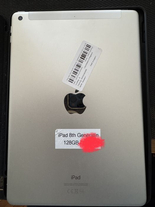 Vand ipad gen 8 /128gb alb